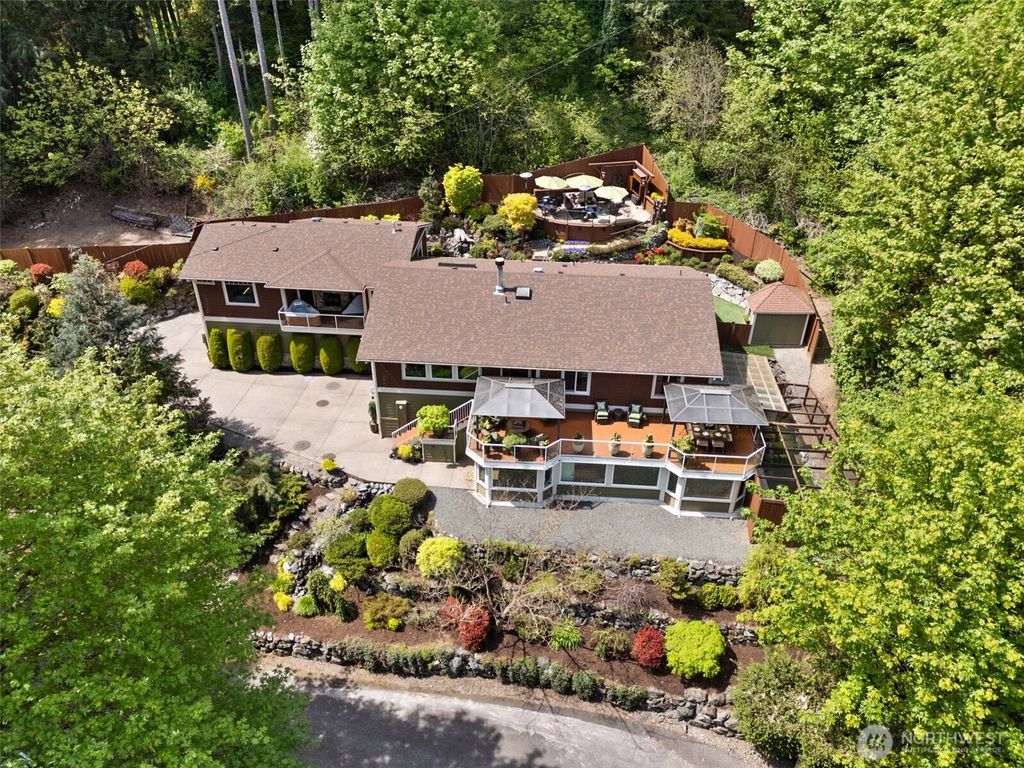 Photo of 9825 Glory Drive SE, Olympia, WA 98513 (MLS # 2518708)