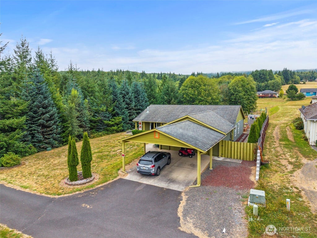 Photo of 10 Par Drive, Cathlamet, WA 98612 (MLS # 2574906)