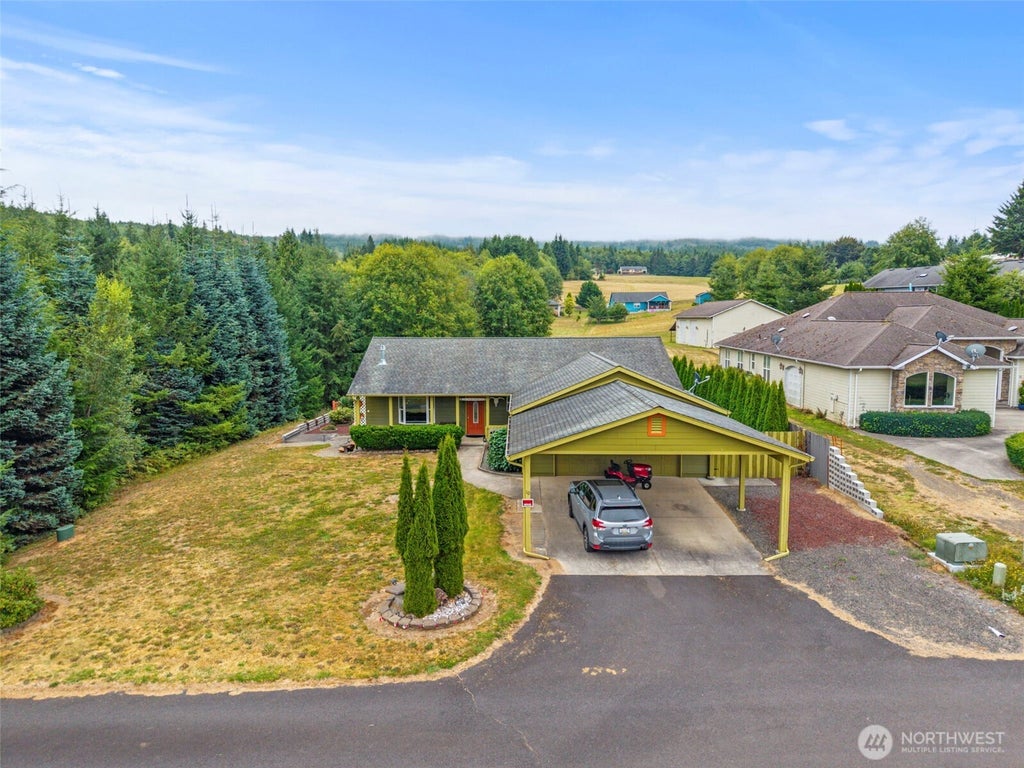 Photo of 10 Par Drive, Cathlamet, WA 98612 (MLS # 2574906)