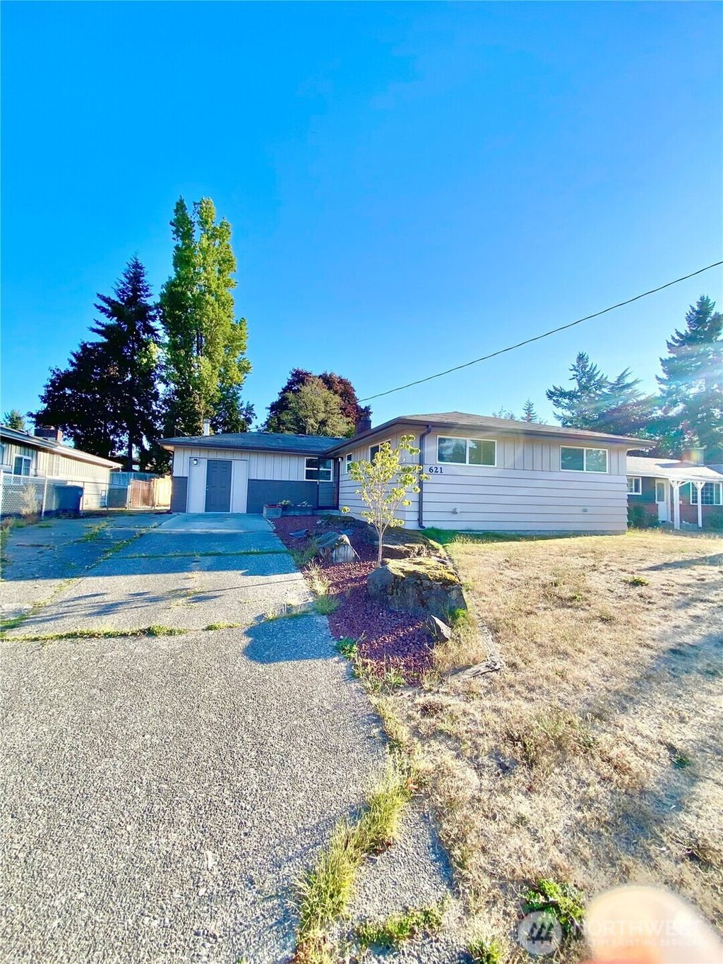 Photo of 621 SW 132 Street, Burien, WA 98146 (MLS # 2472979)