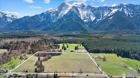 Photo of 0 Unknown, Darrington, WA 98241 (MLS # 2500396)