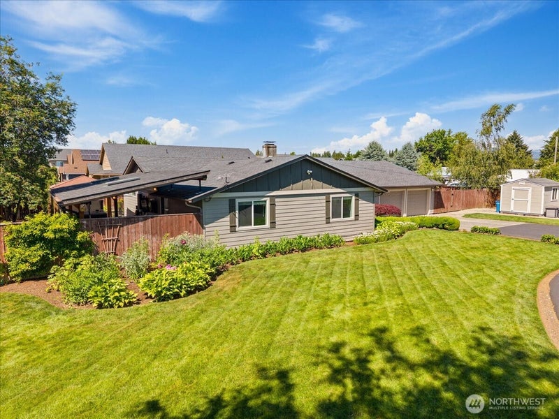 18004 NE 18th Street