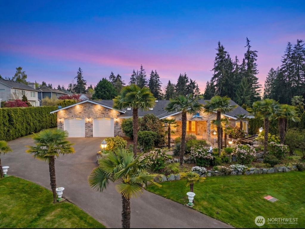 Photo of 3117 SW 342nd Street, Federal Way, WA 98023 (MLS # 2510518)