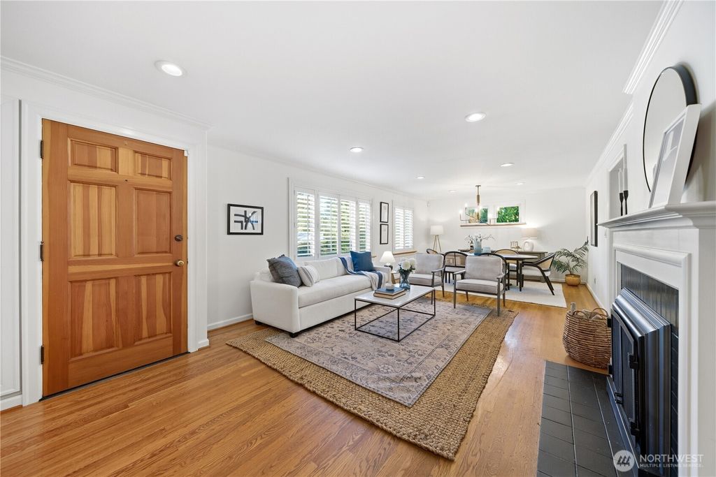 Photo of 2709 NE 90th Street, Seattle, WA 98115 (MLS # 2447294)