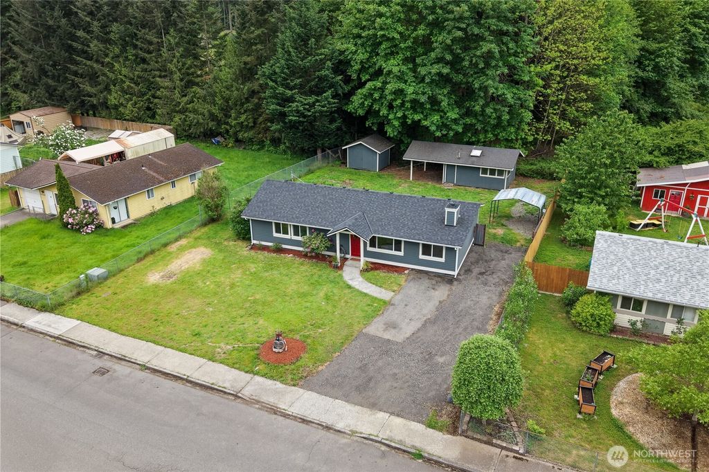 Photo of 33631 207th Place SE, Auburn, WA 98092 (MLS # 2524012)