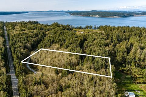 Photo of 3437 Water View Drive, Langley, WA 98260 (MLS # 2464926)