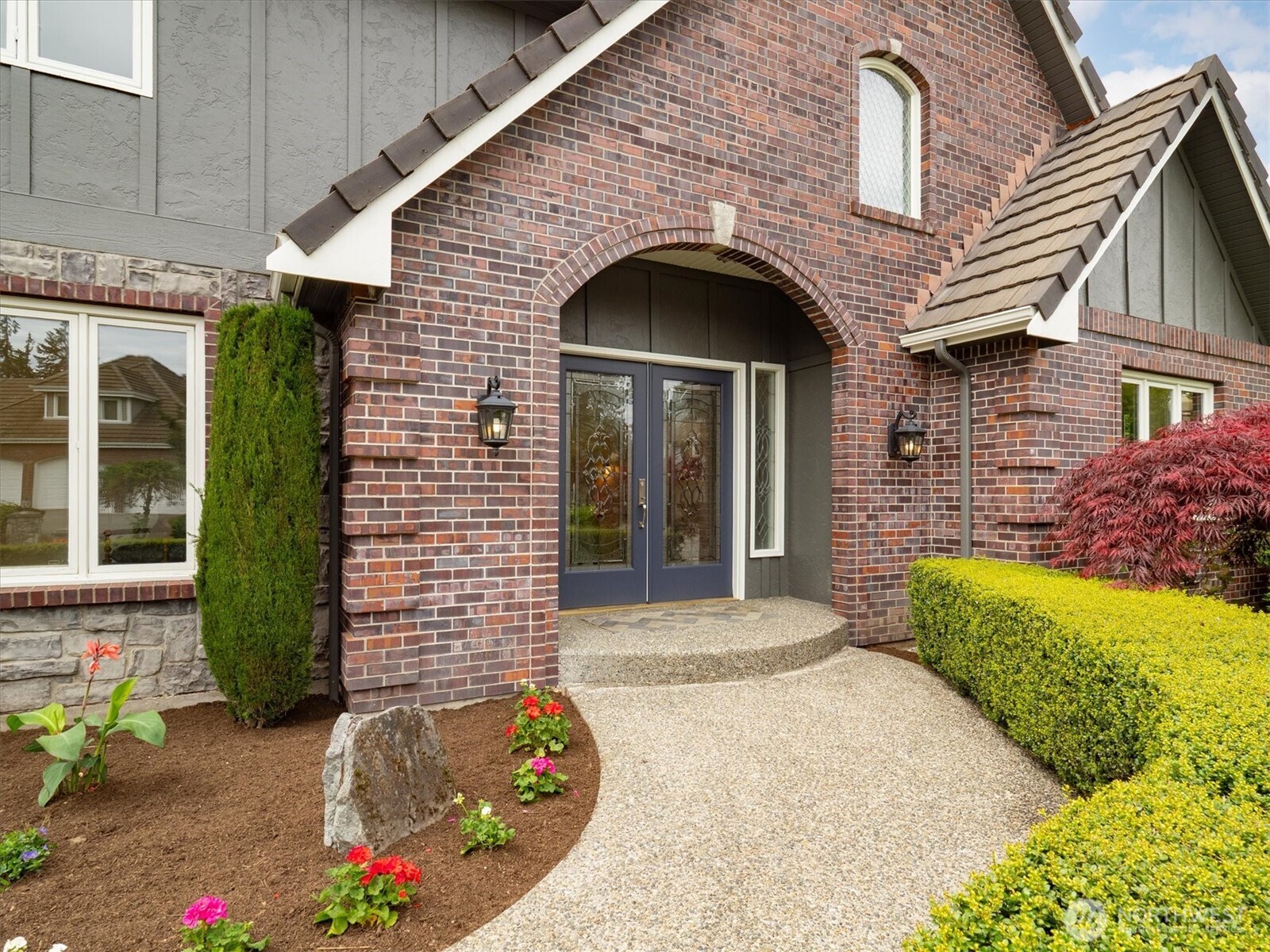 5825 124th Court NE