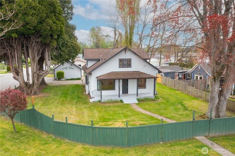 Photo of 1218 Mitchell Ave Ave, Blaine, WA 98230 (MLS # 2514682)