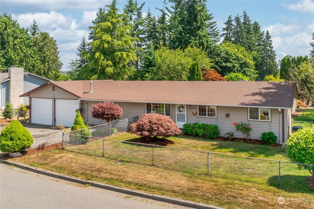 Photo of 3805 101st Avenue SE, Lake Stevens, WA 98258 (MLS # 2133178)