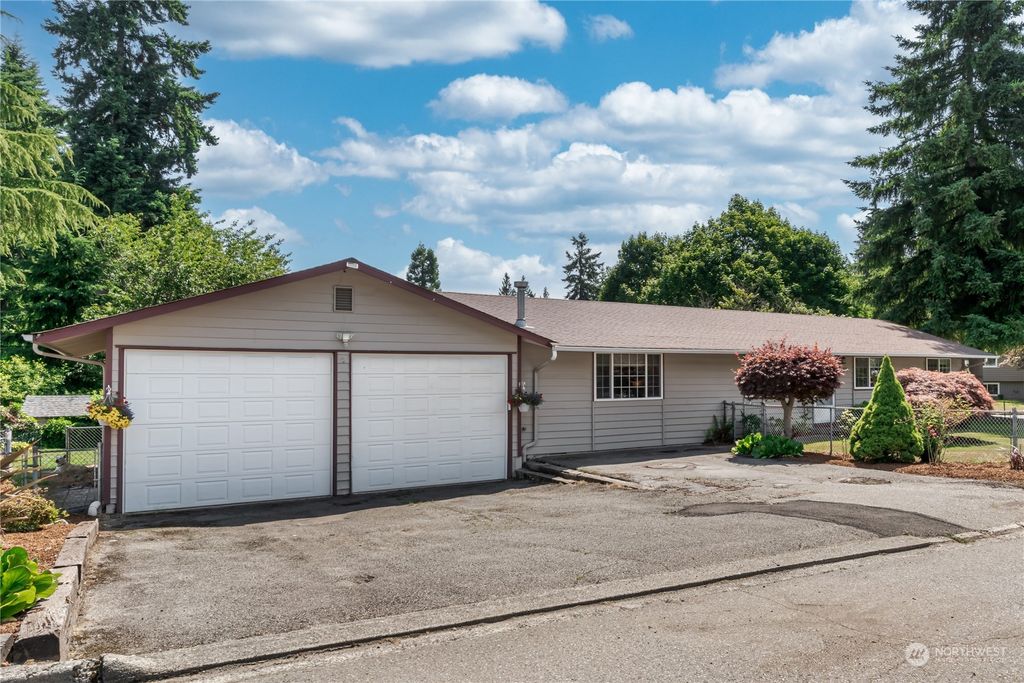 Photo of 3805 101st Avenue SE, Lake Stevens, WA 98258 (MLS # 2133178)