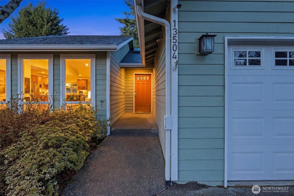 Photo of 13504 49th Avenue SE, Snohomish, WA 98296 (MLS # 2488999)