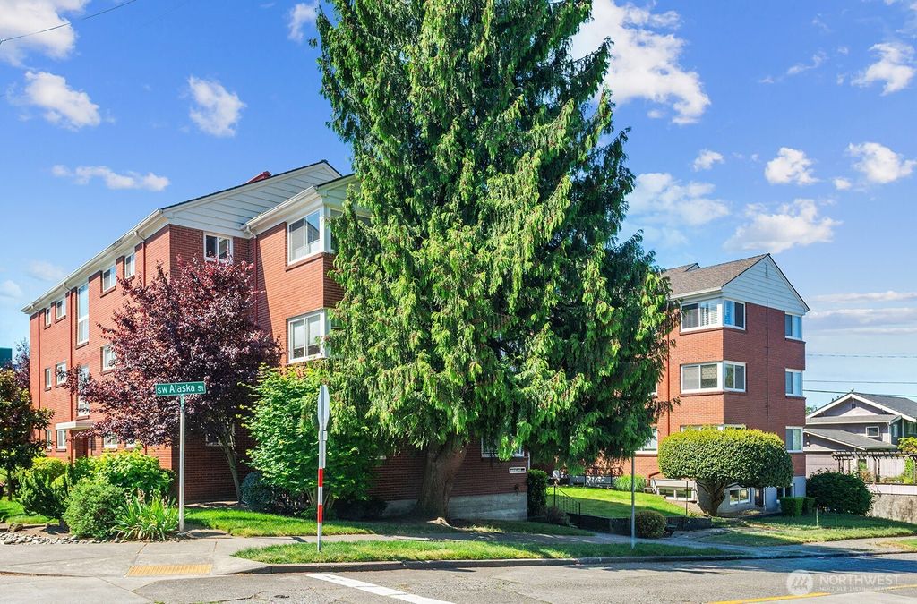 Photo of 4407 SW Alaska Street #11, Seattle, WA 98116 (MLS # 2530805)