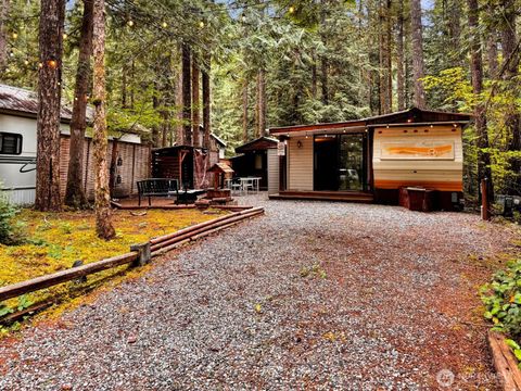 Photo of 101 3 Sunset Circle, Deming, WA 98244 (MLS # 2414409)