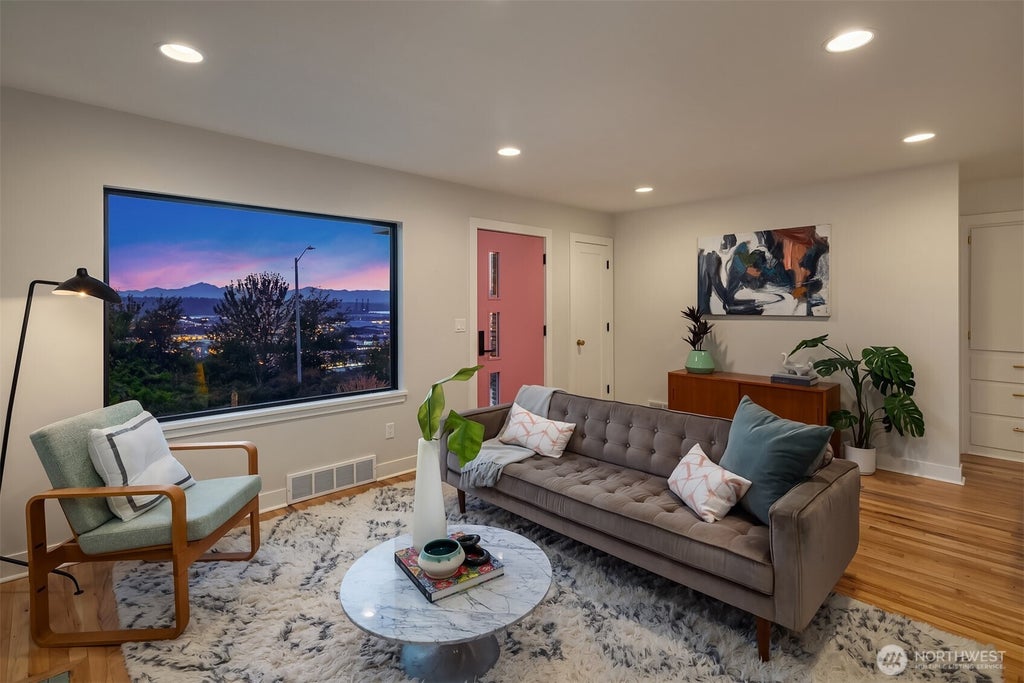 Photo of 4002 12th Avenue S, Seattle, WA 98108 (MLS # 2586766)
