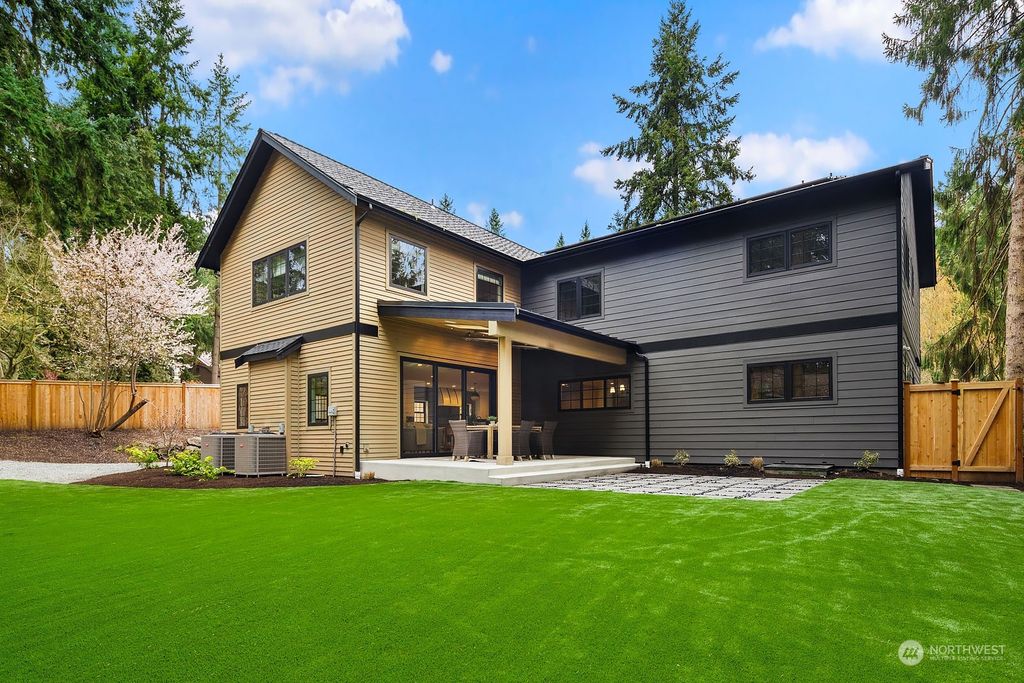 Photo of 12527 NE 32nd Street, Bellevue, WA 98005 (MLS # 2213513)