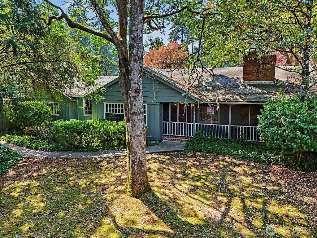Photo of 10302 Interlaaken Drive SW, Lakewood, WA 98498 (MLS # 2574359)