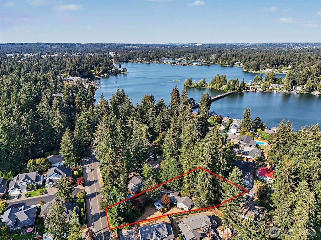 Photo of 10302 Interlaaken Drive SW, Lakewood, WA 98498 (MLS # 2574359)