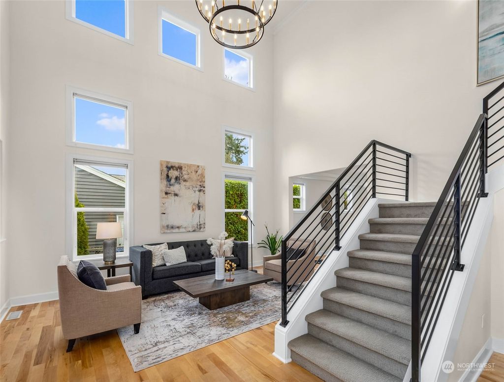 Photo of 9815 NE 27th Street, Bellevue, WA 98004 (MLS # 2051284)