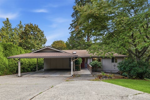 Photo of 3322 102nd Avenue NE, Bellevue, WA 98004 (MLS # 2579234)