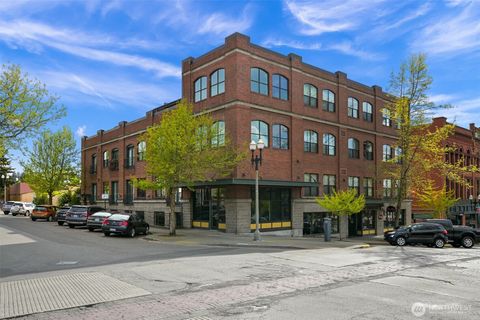 Photo of 1224 Harris Avenue #202, Bellingham, WA 98225 (MLS # 2516885)