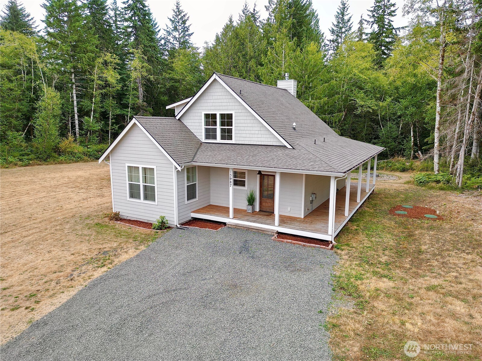 13987 Chinook Circle NW
