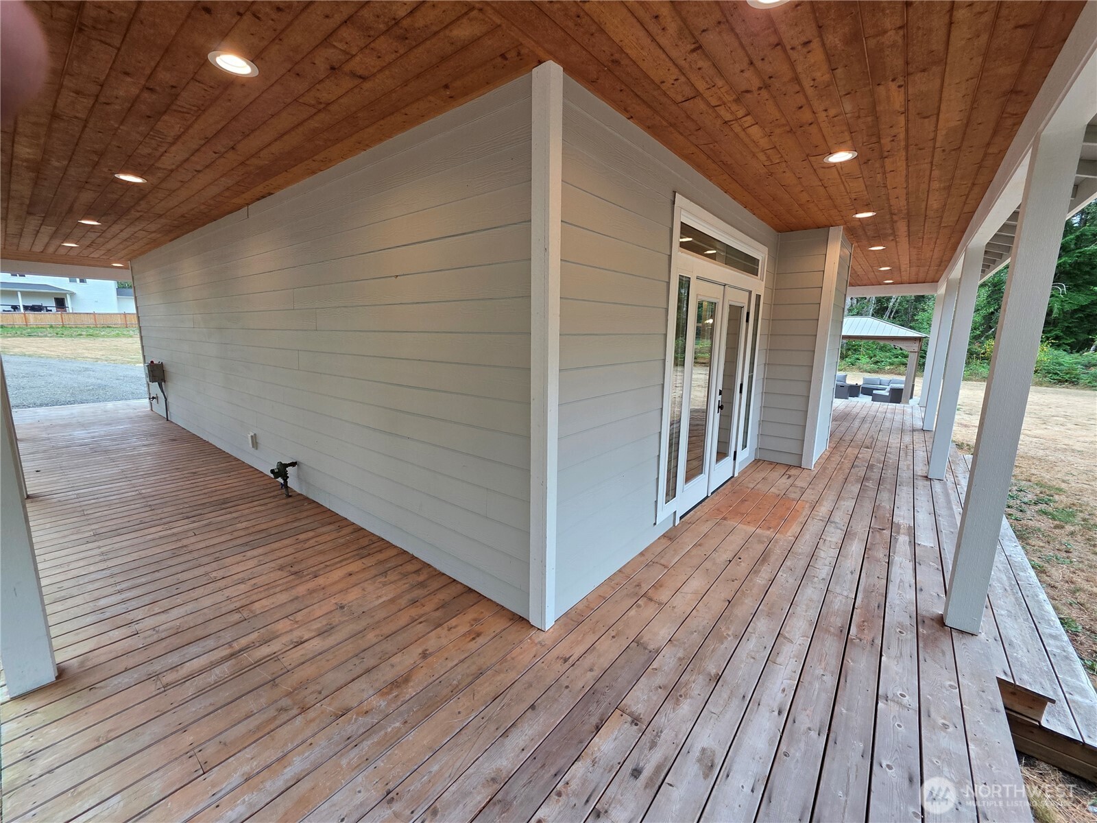 13987 Chinook Circle NW