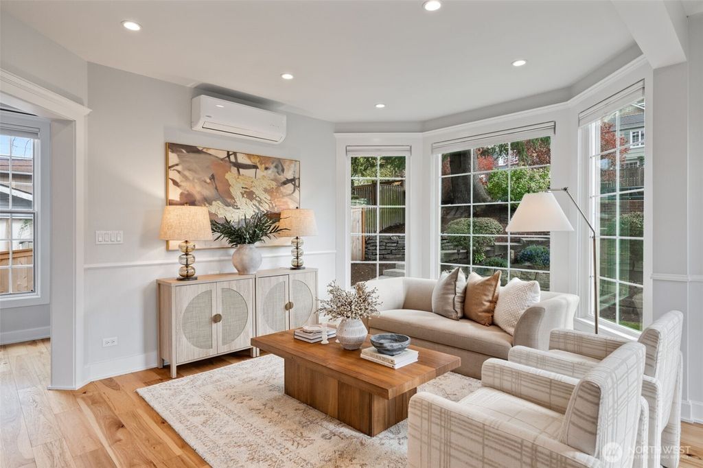 Photo of 3019 31st Ave Ave W, Seattle, WA 98199 (MLS # 2502600)
