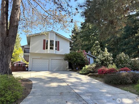 Photo of 2318 NE Brookview Drive, Vancouver, WA 98686 (MLS # 2493804)
