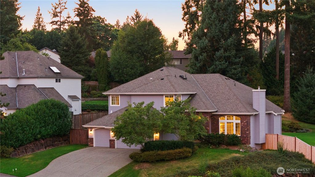 Photo of 5314 NE 22nd Court, Renton, WA 98059 (MLS # 2429788)