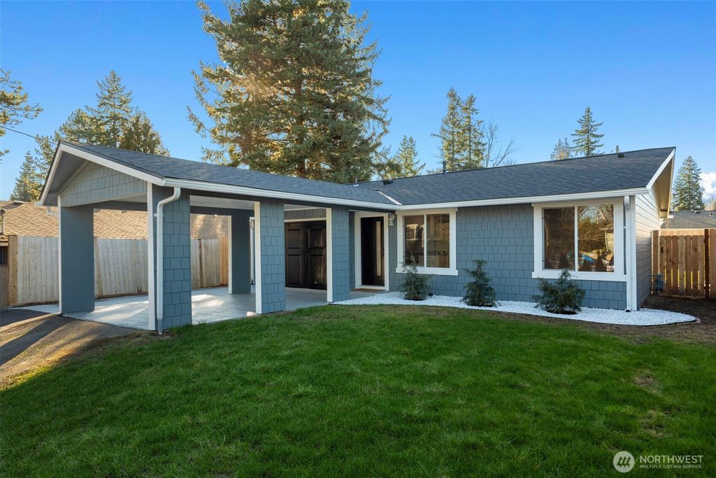 Photo of 655 Union Ave Ave NE, Renton, WA 98059 (MLS # 2479537)