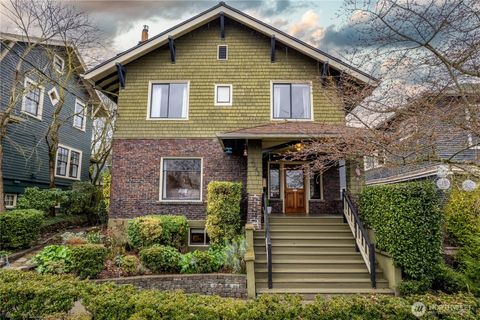 Photo of 2343 Federal Avenue E, Seattle, WA 98102 (MLS # 2488166)