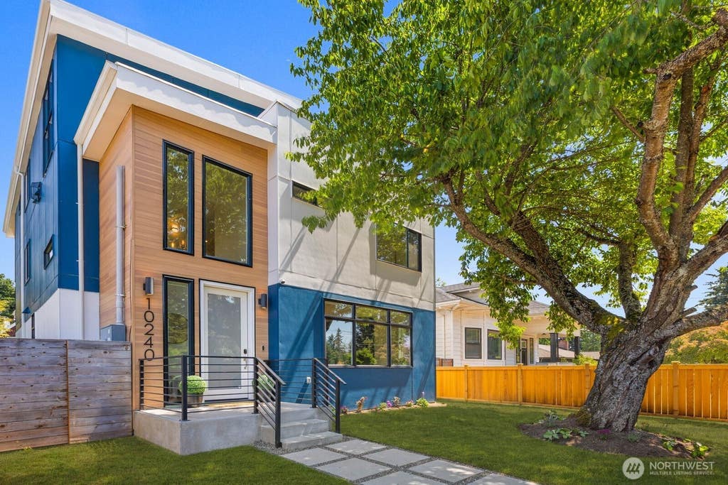 Photo of 10240 40th Avenue SW #A, Seattle, WA 98146 (MLS # 2568420)