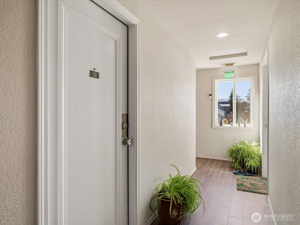 Photo of 14344 N Stone Avenue #32, Seattle, WA 98133 (MLS # 2502179)