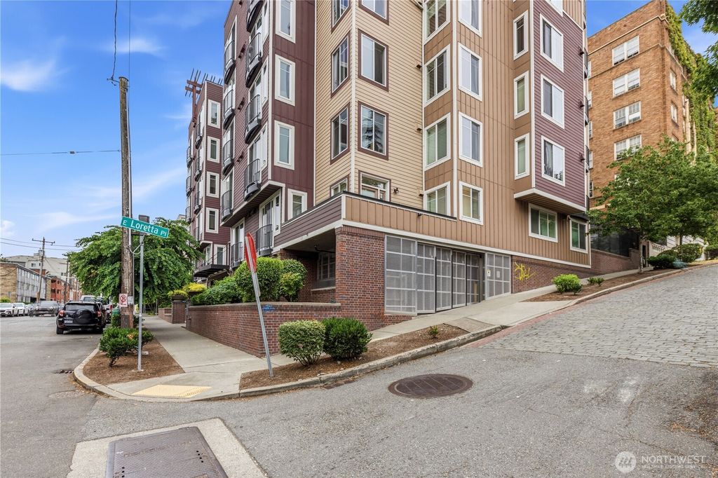 Photo of 124 Bellevue Avenue E #601, Seattle, WA 98102 (MLS # 2552398)