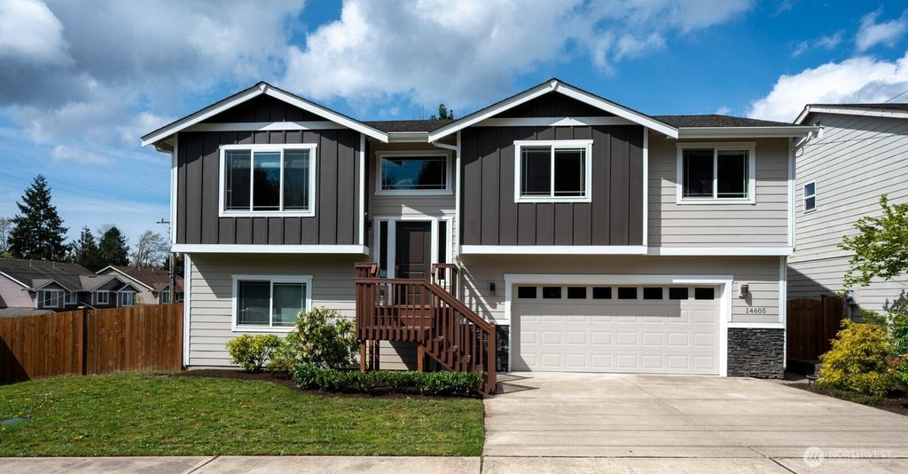 Photo of 14605 20th Avenue NE, Shoreline, WA 98155 (MLS # 2506022)
