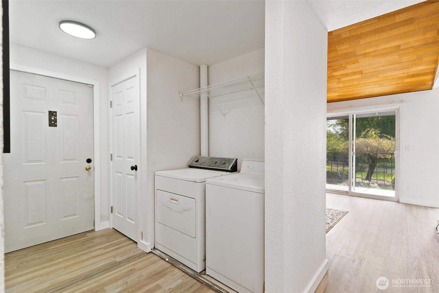 1840 Central Place S H88