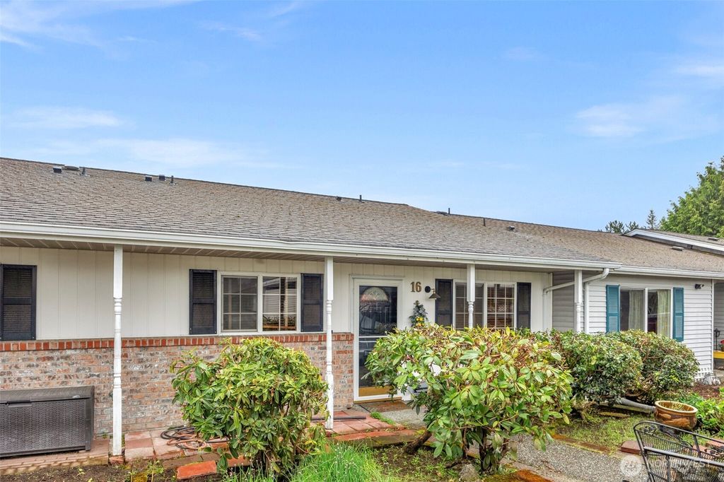 Photo of 4214 84th Street NE #16, Marysville, WA 98270 (MLS # 2512406)