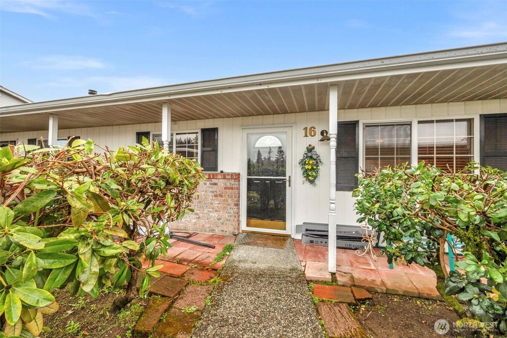 Photo of 4214 84th Street NE #16, Marysville, WA 98270 (MLS # 2512406)