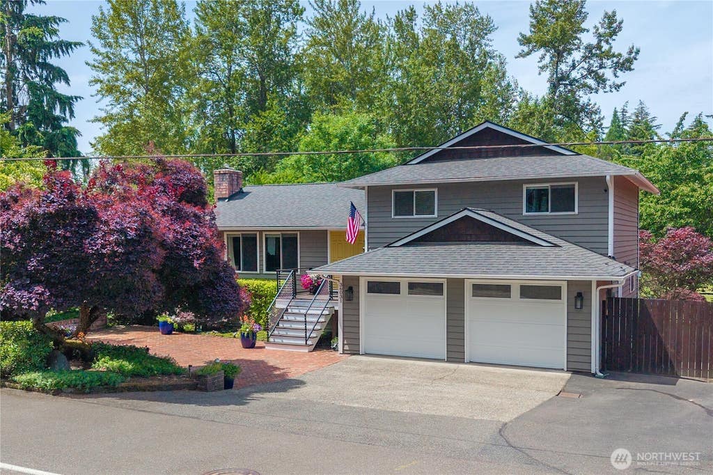 Photo of 36031 32nd Avenue S, Auburn, WA 98001 (MLS # 2545648)