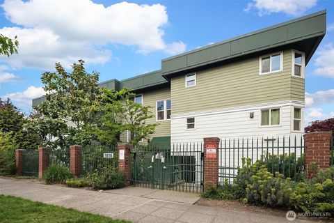 Photo of 1818 18th Avenue #204, Seattle, WA 98122 (MLS # 2522499)