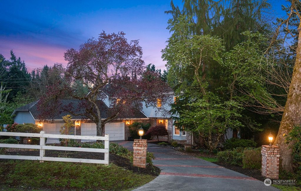 Photo of 15728 NE 144th Place, Woodinville, WA 98072 (MLS # 2062809)