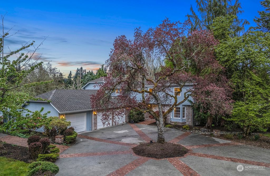 Photo of 15728 NE 144th Place, Woodinville, WA 98072 (MLS # 2062809)