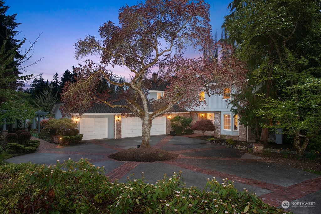 Photo of 15728 NE 144th Place, Woodinville, WA 98072 (MLS # 2062809)