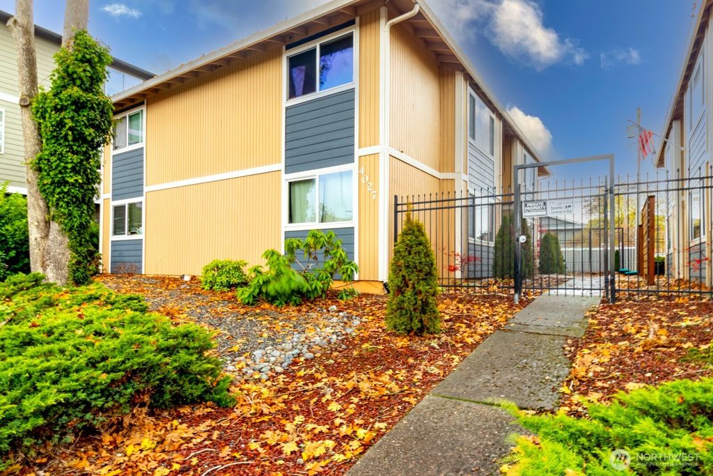 Photo of 4027 S Warner Street, Tacoma, WA 98409 (MLS # 2452437)