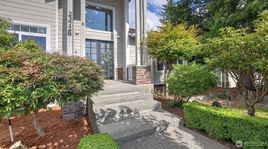 Photo of 23728 135th Place SE, Kent, WA 98042 (MLS # 2420174)