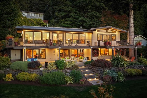 Photo of 13210 Holmes Point Drive NE, Kirkland, WA 98034 (MLS # 2597007)