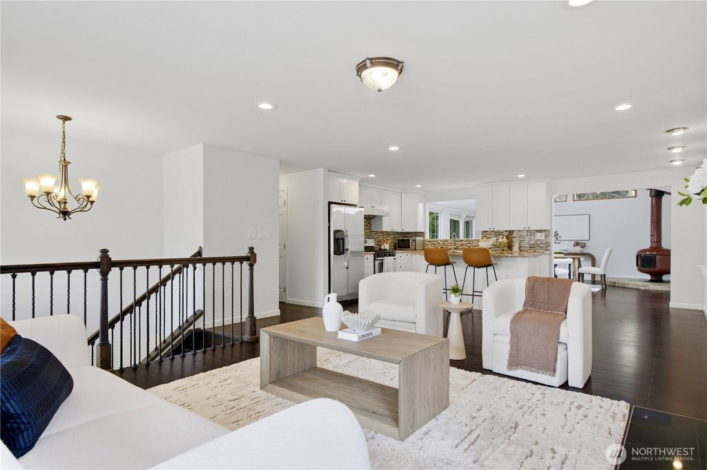 Photo of 14831 NE 14th Street, Bellevue, WA 98007 (MLS # 2504222)