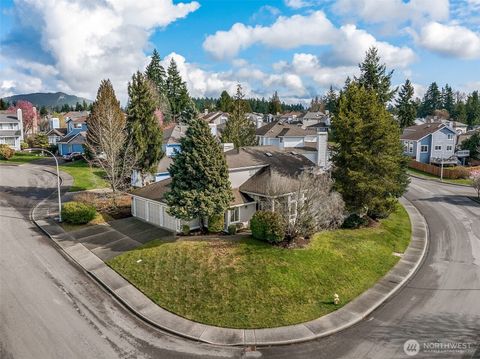Photo of 1704 Field Place NE, Renton, WA 98059 (MLS # 2556237)
