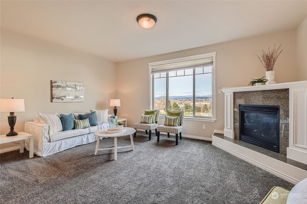 Photo of 3013 Belmonte Lane, Everett, WA 98201 (MLS # 2053184)
