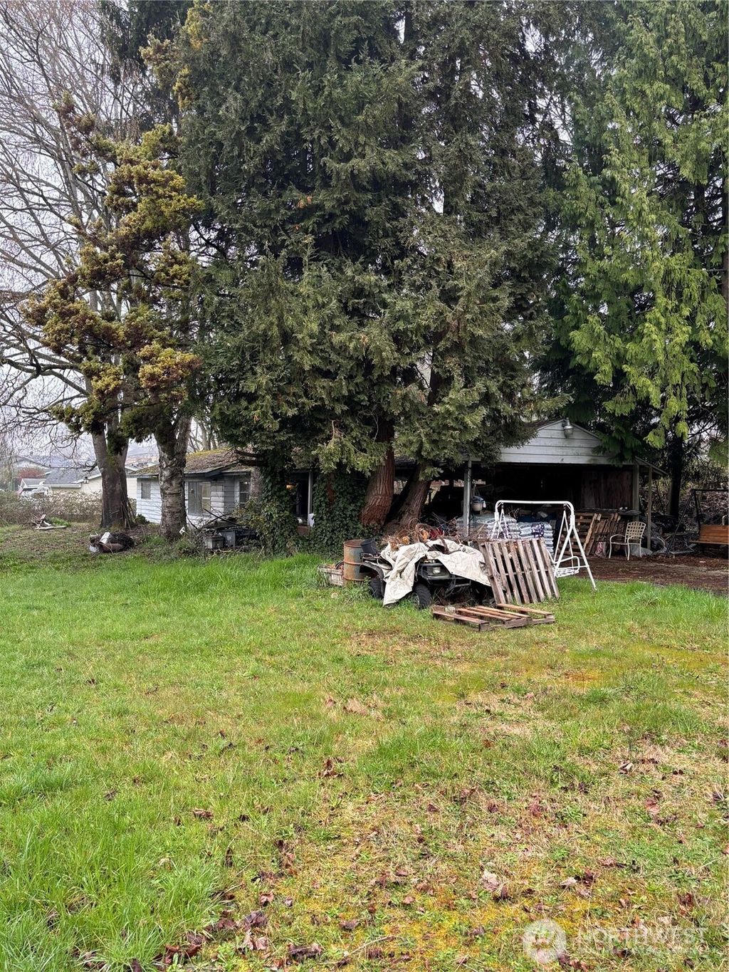 Photo of 3320 13th St SW St, Puyallup, WA 98373 (MLS # 2498898)